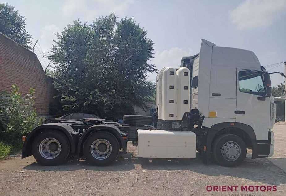 Седельный тягач HOWO T7Н CNG (2026)