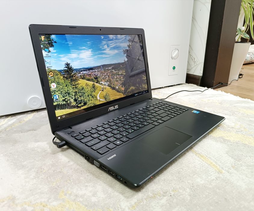 Ноутбук ASUS Black Microsoft office.
