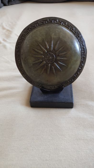 Бронзов щит мини