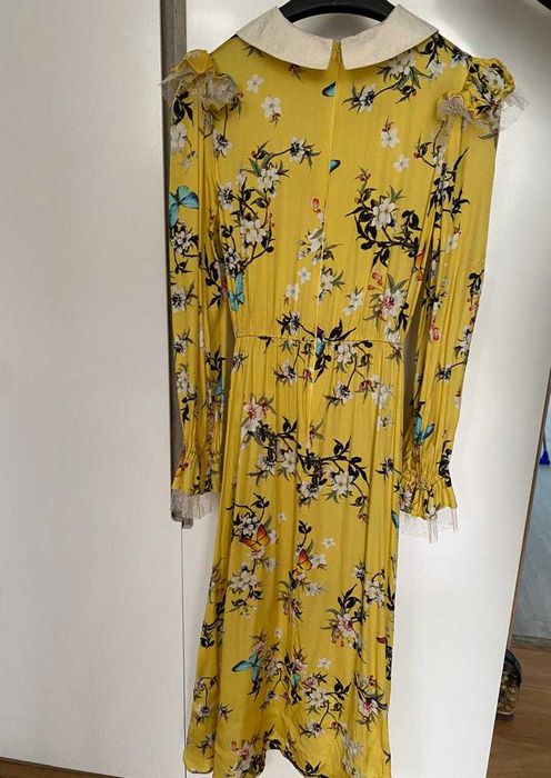 продам платье нарядное