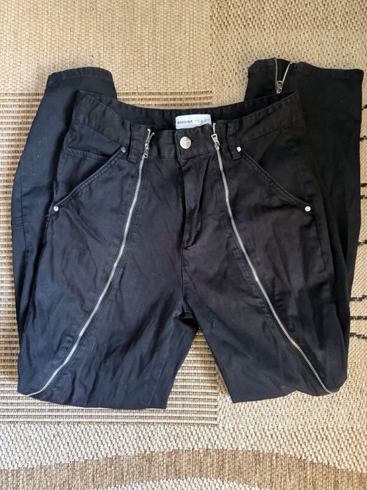 Памучен панталон Bershka