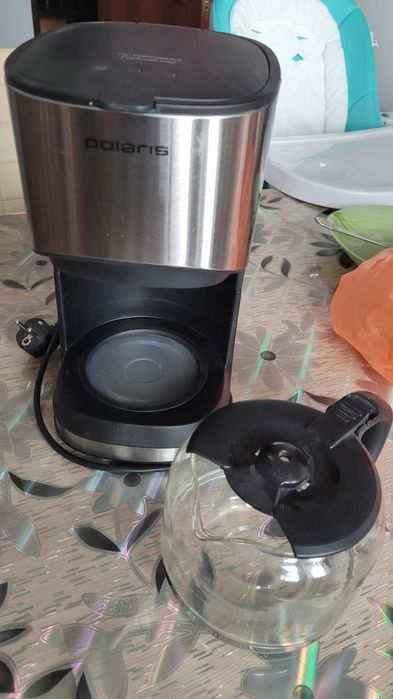 Продам кофеварку полярис и скарлет