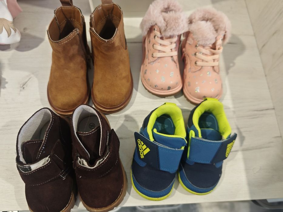 Продавам обувки за дете