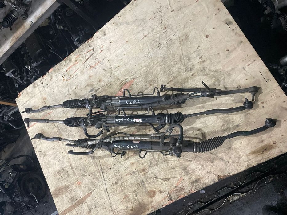 Рулевая рейка Toyota Sienna