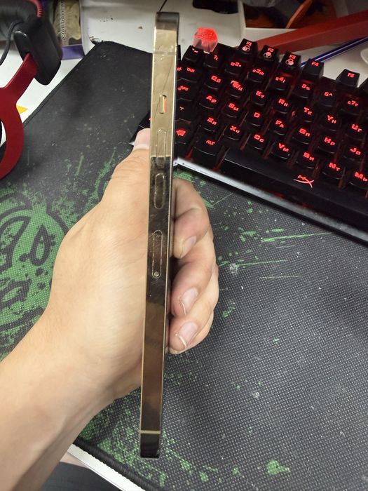 Продам iphone 13 pro max 256 80% ёмкость