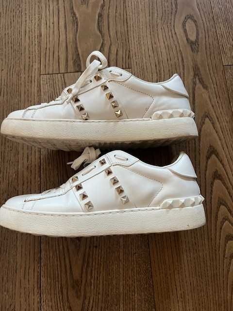 Сникърси Valentino