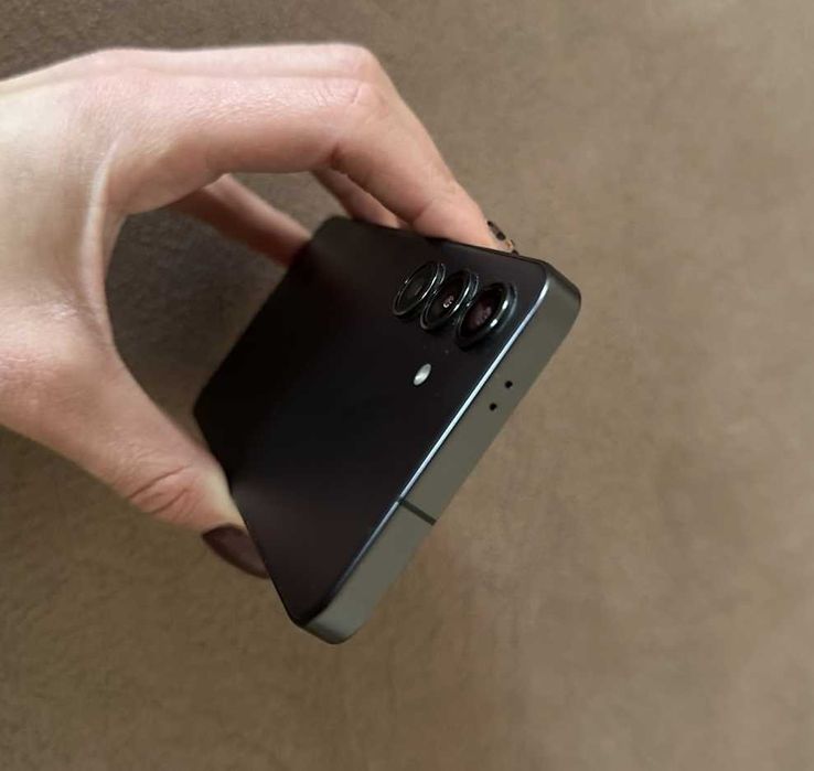 Бартер Samsung Galaxy S24, 256gb - Отличен!