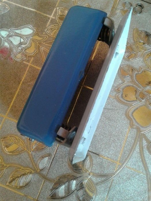 Дырокол для бумаг