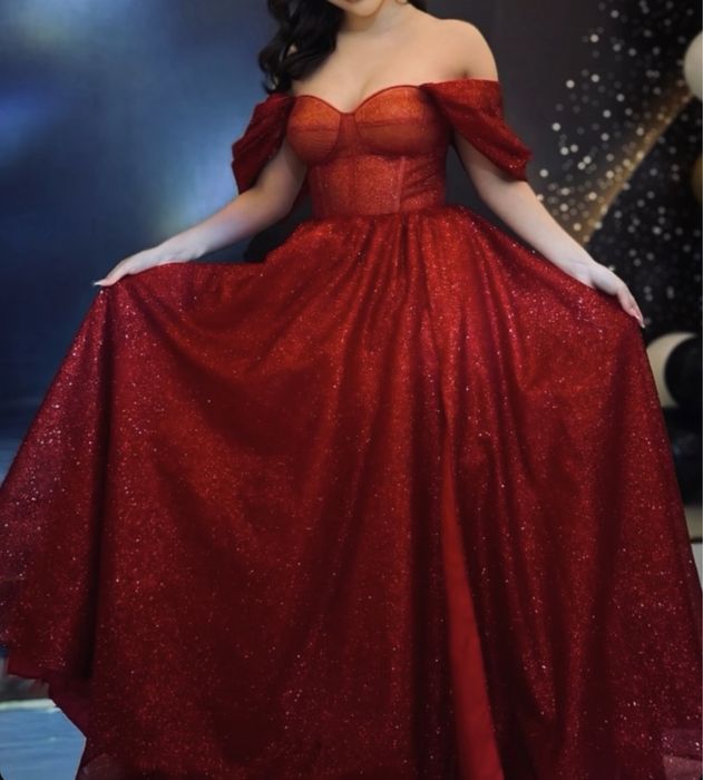 Вечернее платье……