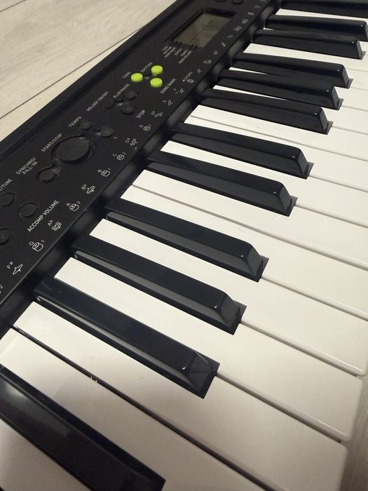 Електронен синтезатор CASIO CTK-240