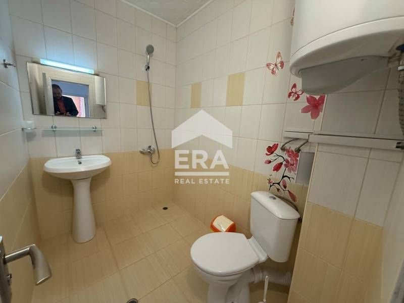 Продава се Тристаен апартамент в Варна, Владислав Варненчик - 70 кв.м за 982 €/кв.м - Снимка #4