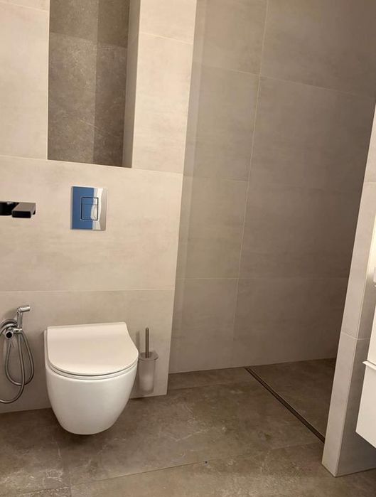 Дава се под наем Тристаен апартамент в София, Хладилника - 100 кв.м за 1395.36 € - Снимка #8