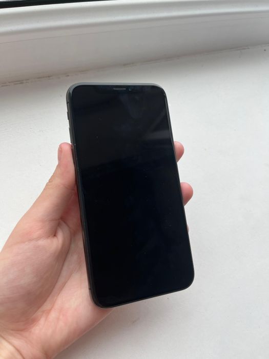 iPhone x черный.