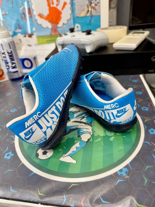 Детски футболни стоножки Nike -26.5 номер