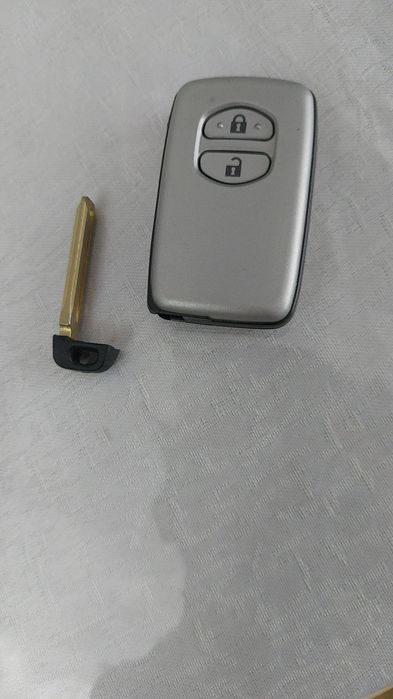 Ключ новый от Тойота (Оригинал)