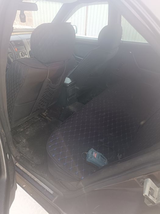 Мерседес автомобиль