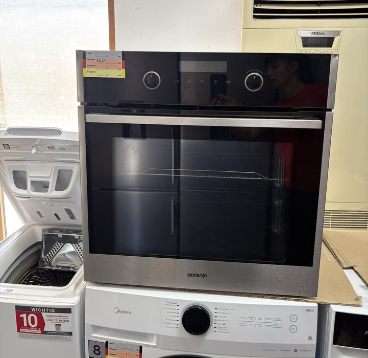 Фурна за вграждане Gorenje BOP647A13XG 63L