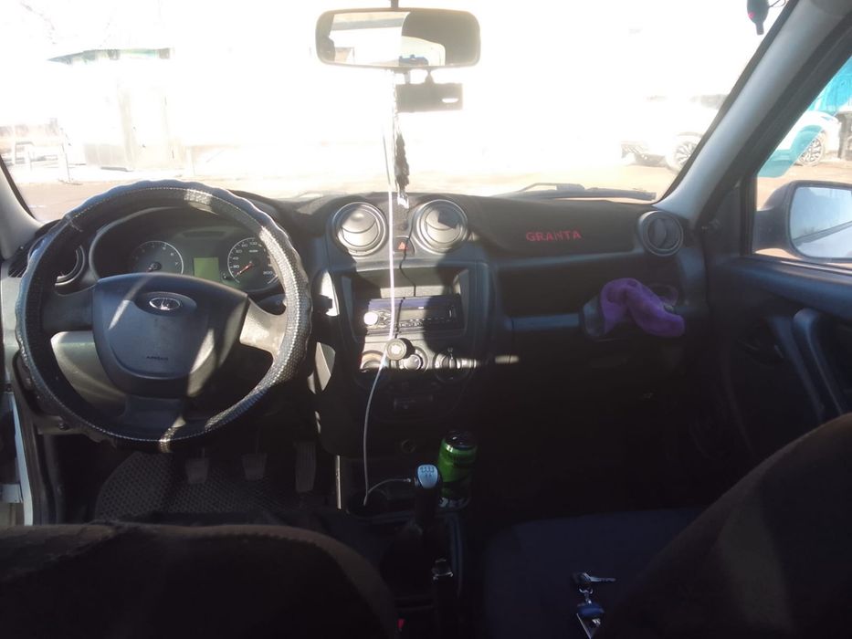 Продам машину Лада Гранта