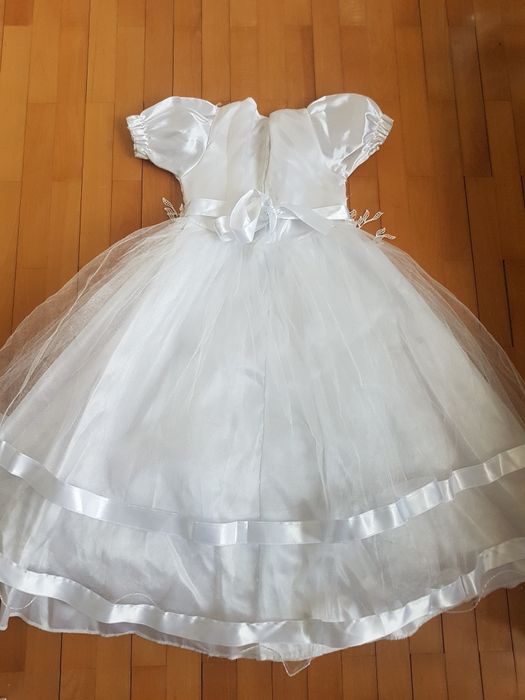 Карнавални рокли