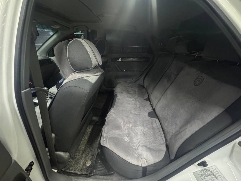 Gentra 1.5 holati zo’r kraska tozza. Bir qul minilgan