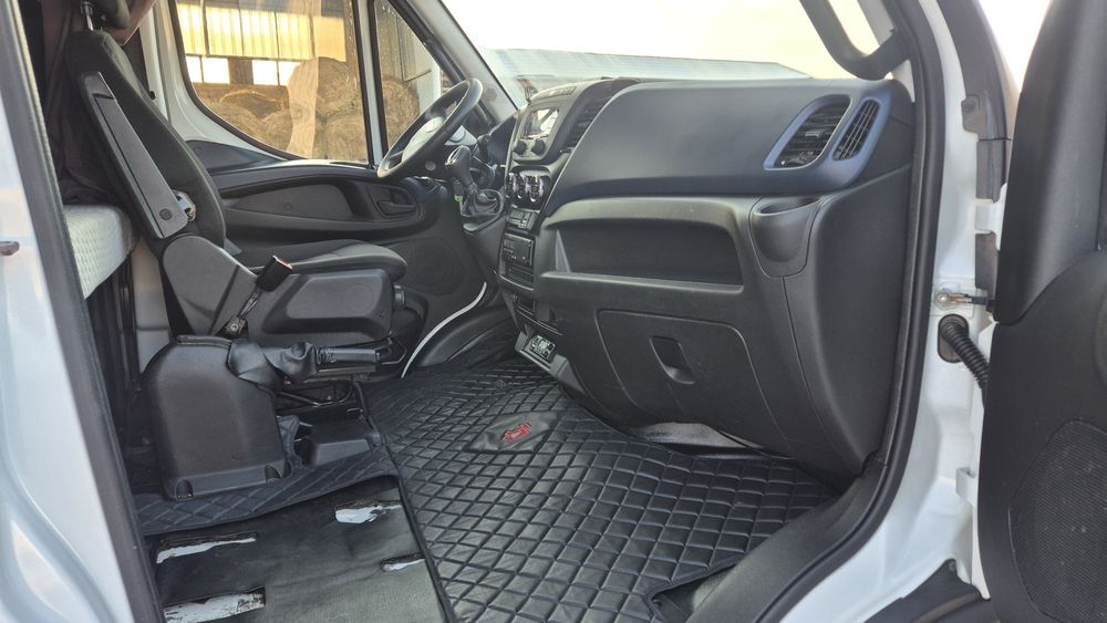 Iveco Daily 72c17 de 15 Europaleti cu Lift hidraulic 1 TCAT C 7200 kg