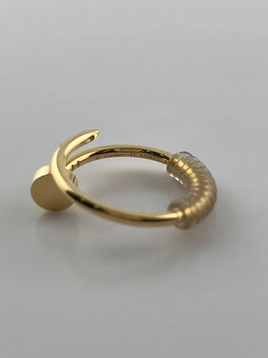 Продам оригинальное кольцо Cartier