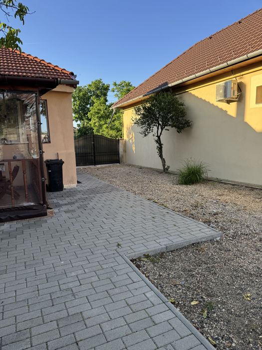 Vand casa Sanleani