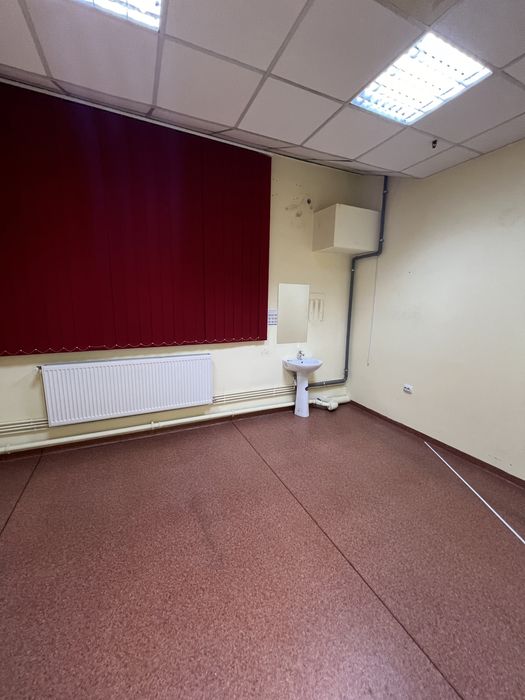 Inchiriez spatiu medical 160 mp