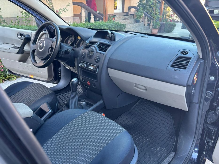 Vând Renault Megane 2 1,6 benzină cu GPL