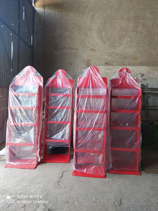 Стеллаж  витражи  витринные рекламные полки