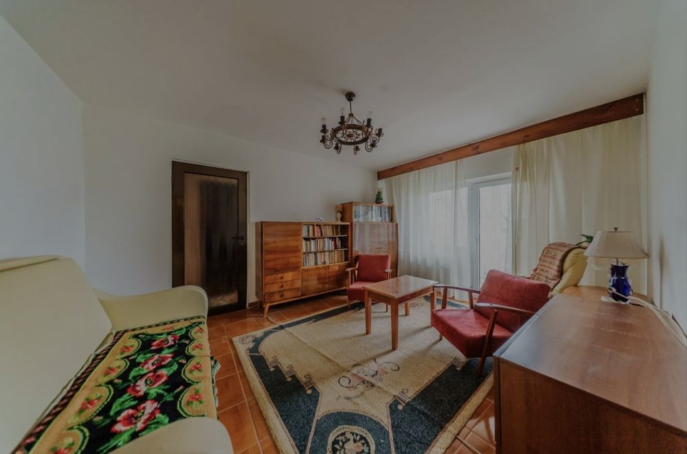Apartament 2 camere Micalaca de vânzare