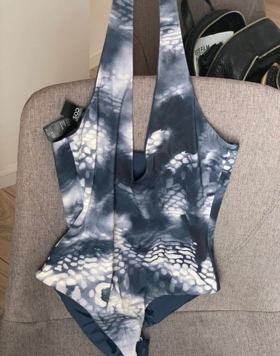 COS SUMMER SWIMWEAR - costum de baie nou-nouț de la COS