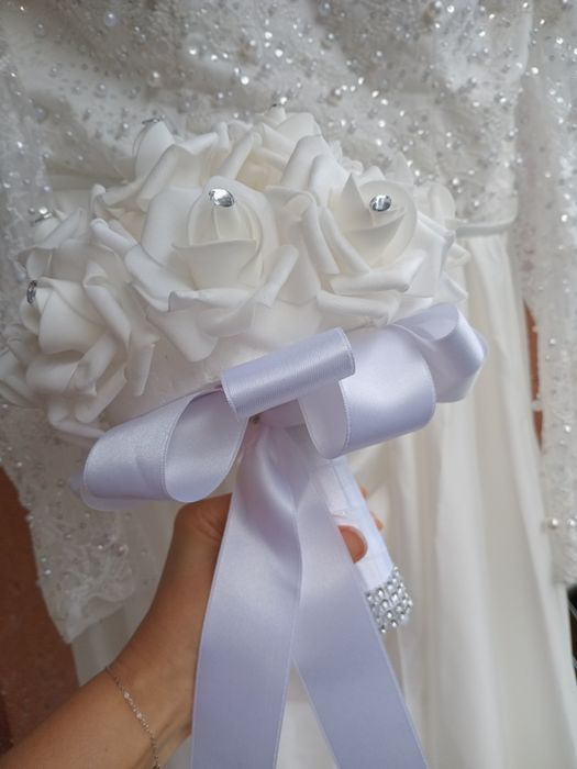 Булчинска рокля с венче