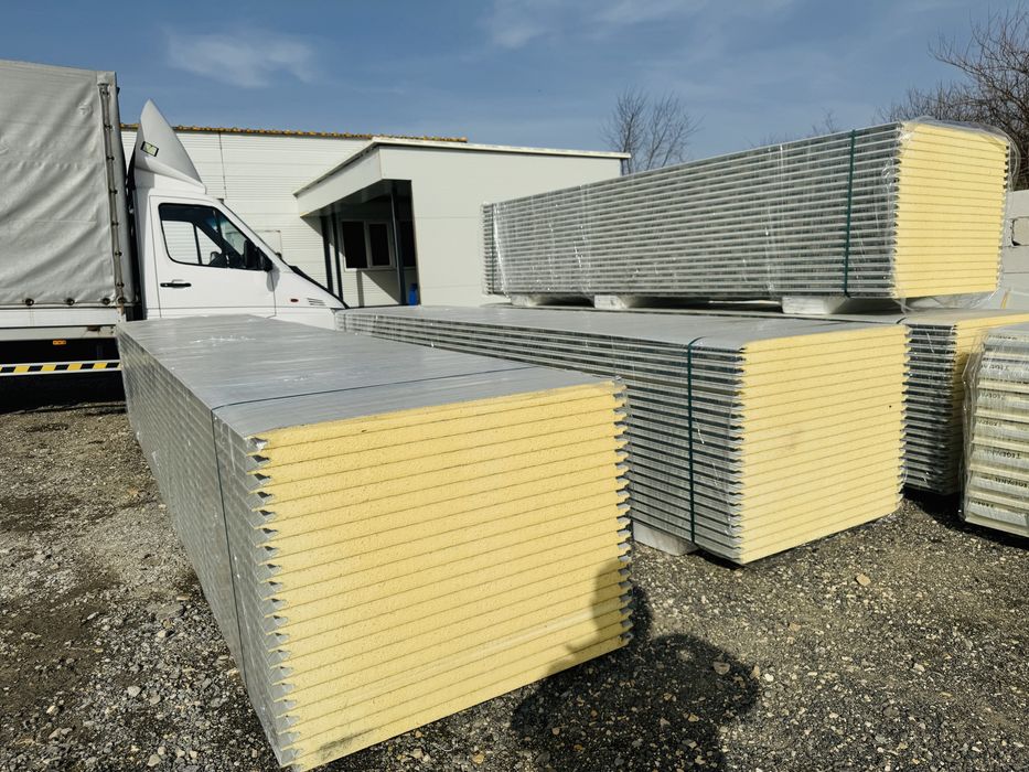 Panou sandwich perete acoperis pentru hale