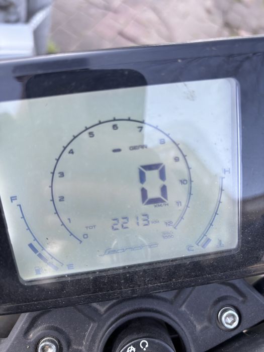 Benelli Leoncino 125 2022, A1