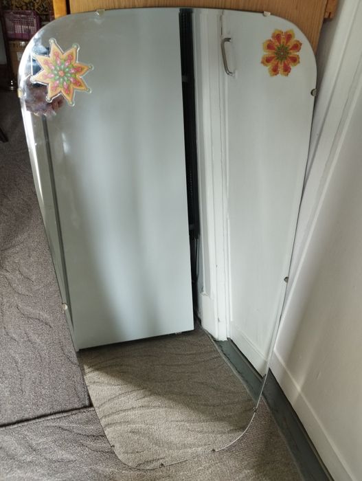 Продам зеркало в отличном состоянии