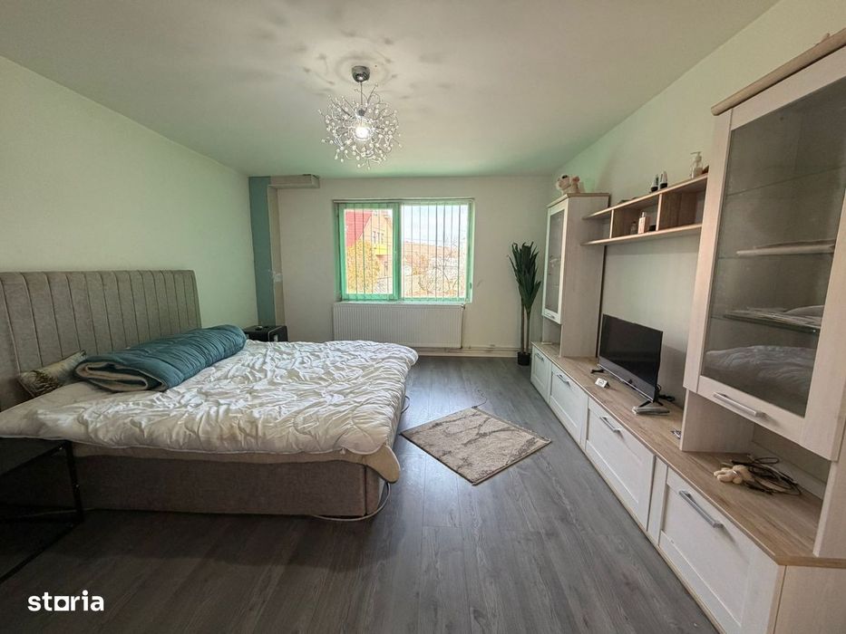 Casă cu 2 corpuri 475,5 mp Codlea