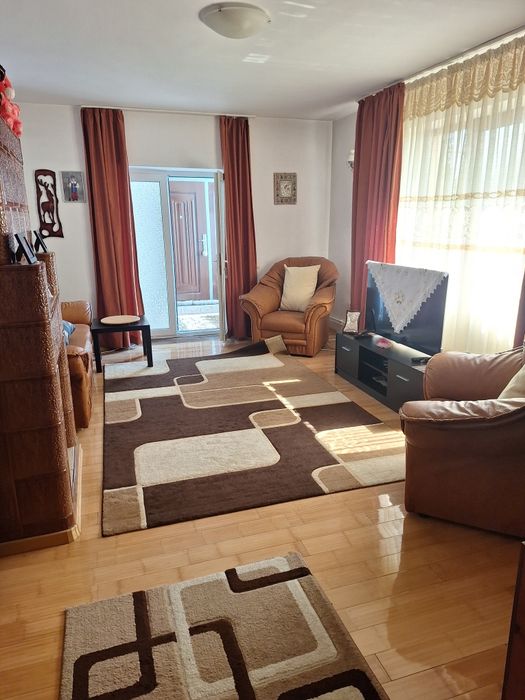 Proprietar vand casa + teren generos in Sabiesti (Racari, Dambovita)