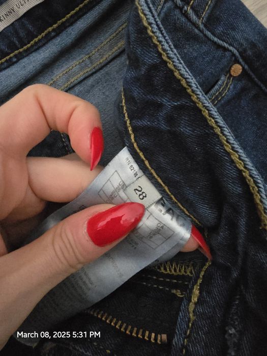 Blugi Guess originali dama