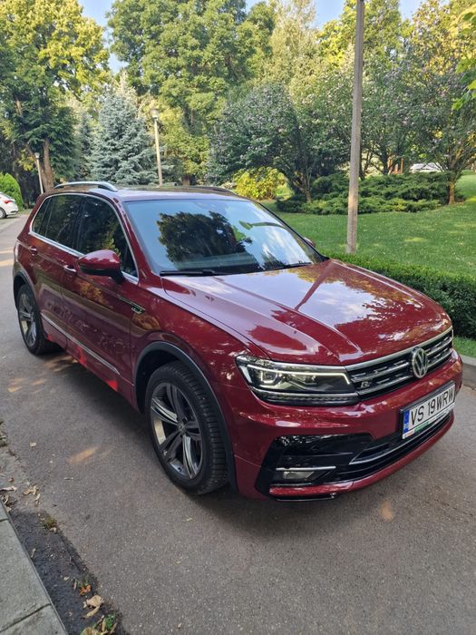 Vand Volkswagen Tiguan R-Line 2.0 TSI (benzina), 220 cp, 4motion
