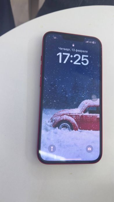 Продам Iphone 13