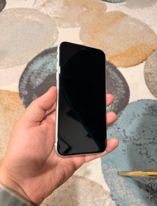 Vând/Schimb iPhone XR Alb