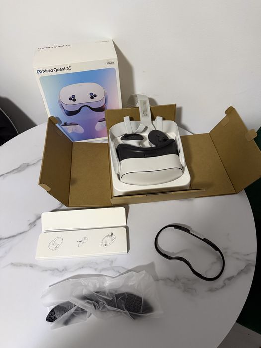 MetaQuest 3s 256gb + Casca BoboVr s3 PRO