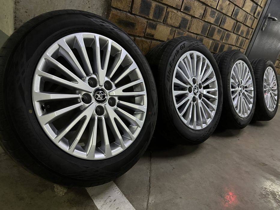 Комплект новых шин YOKOHAMA