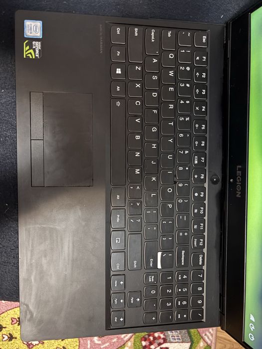 Laptop Lenovo Legion, model Y530
