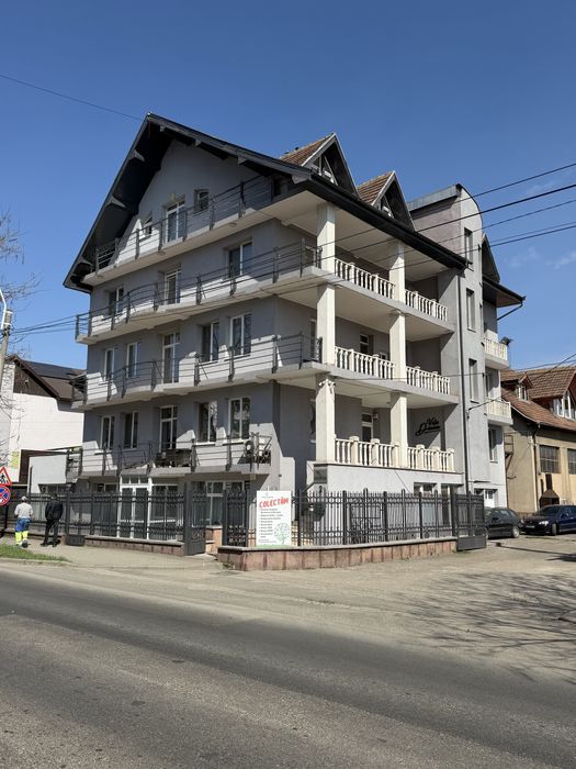 Vând clădire / vila