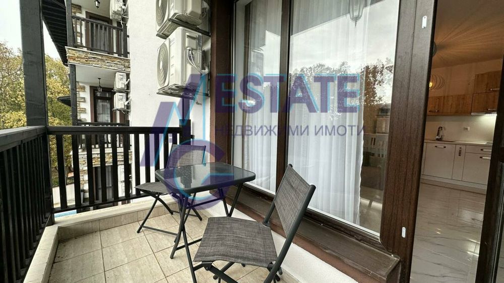 Обзаведен двустаен апартамент в затворен комплекс в Приморско.