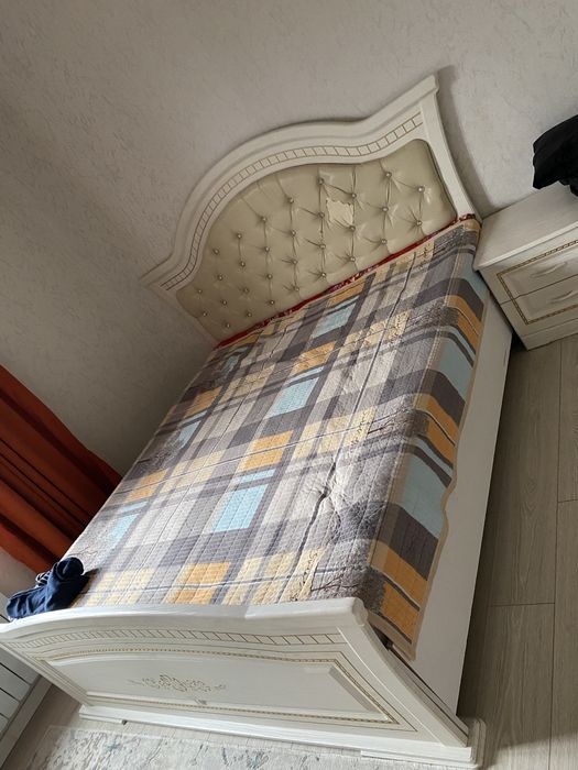 Диван екі адамдық