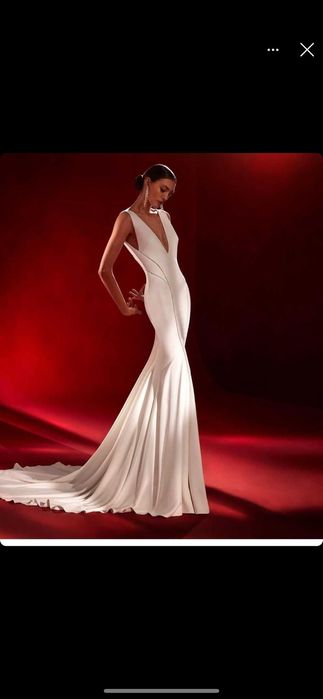 Rochie mireasa (model Pronovias)