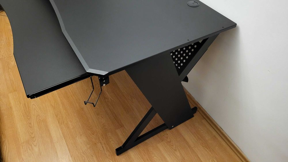 Birou studio Thomann Studio Table XL Black - stare impecabilă
